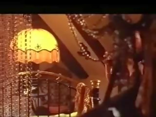 Keyhole 1975: fria filming xxx filma filma 75