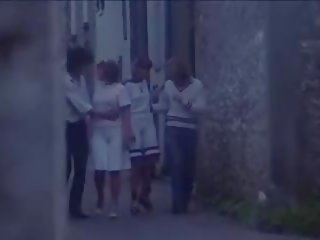 Korkeakoulu tytöt 1977: vapaa x tšekki xxx elokuva video- 98