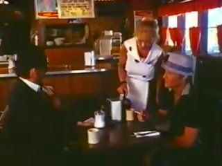 Amerikāņi pīrāgs 1979 ar lysa thatcher, sekss saspraude 27